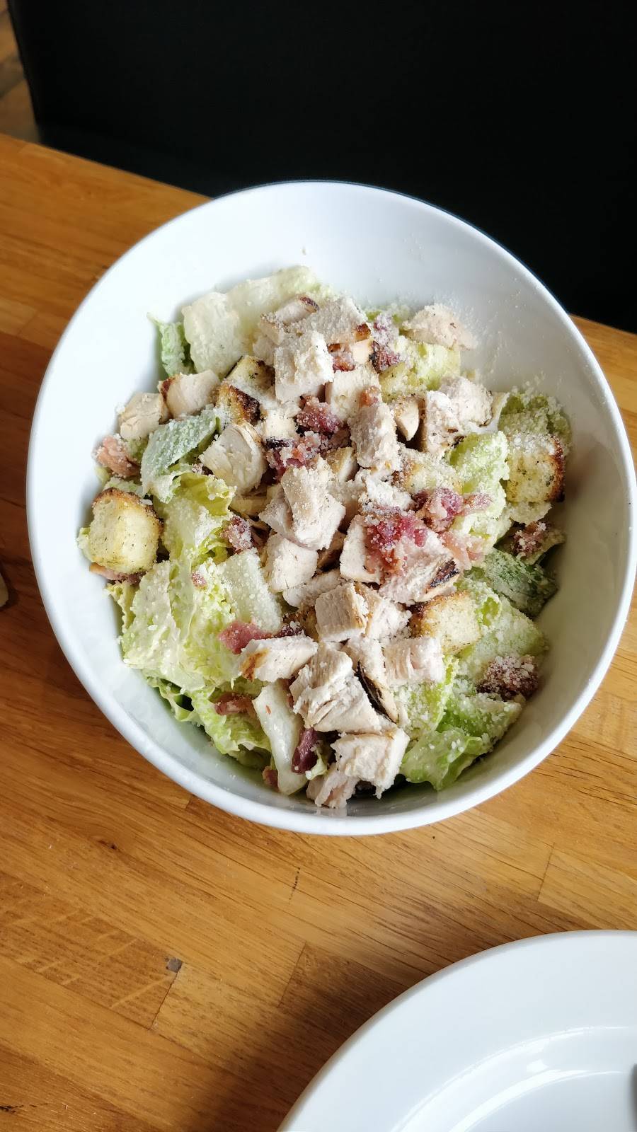 Coops Smokin Wing House | restaurant | 18077 Leslie St, Newmarket, ON L3Y 8T8, Canada | 9059538483 OR +1 905-953-8483