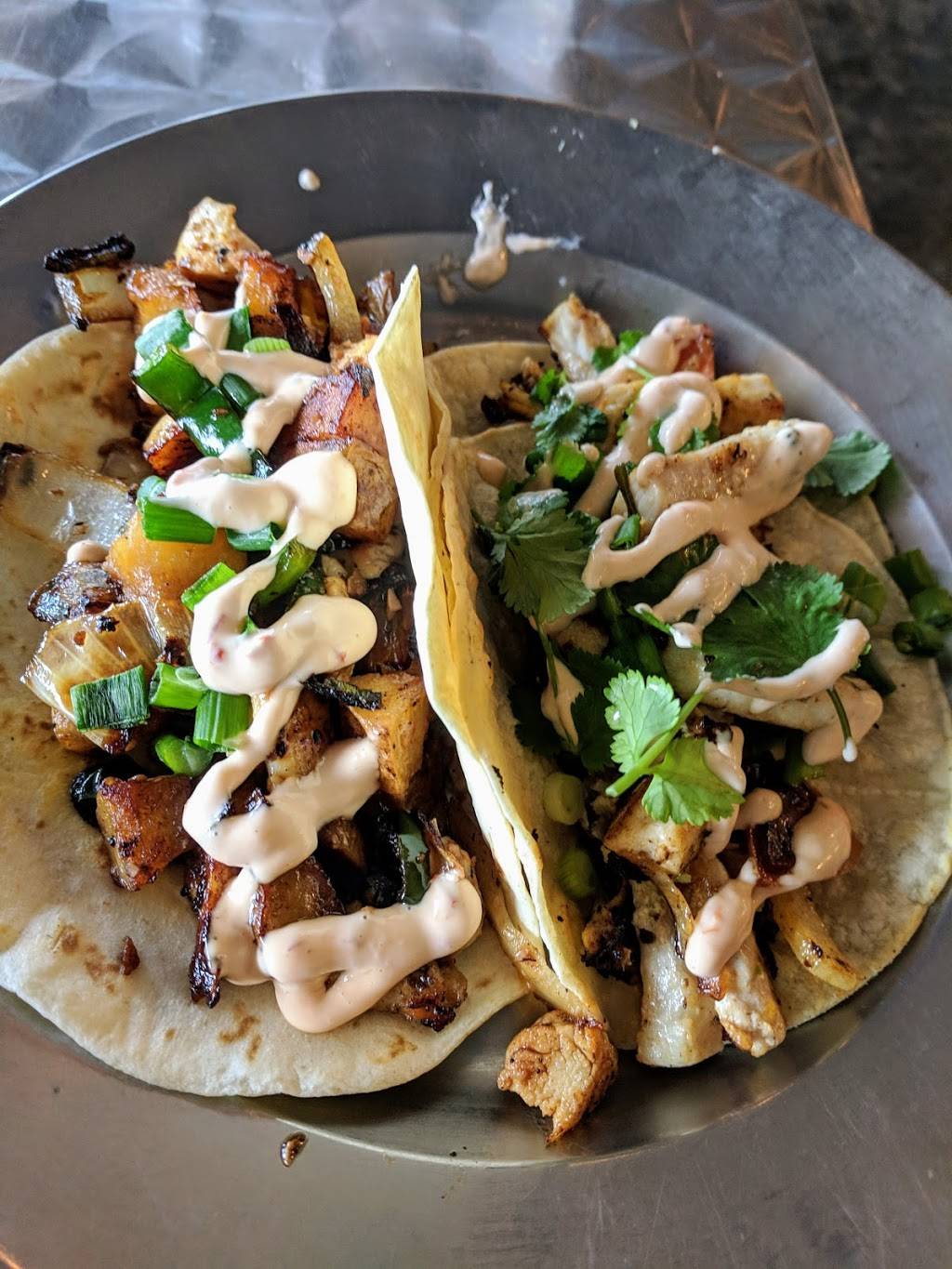 Chinos Banditos | restaurant | 6705 W US Hwy 290 Service Rd Ste 608, Austin, TX 78735, USA | 5122962761 OR +1 512-296-2761