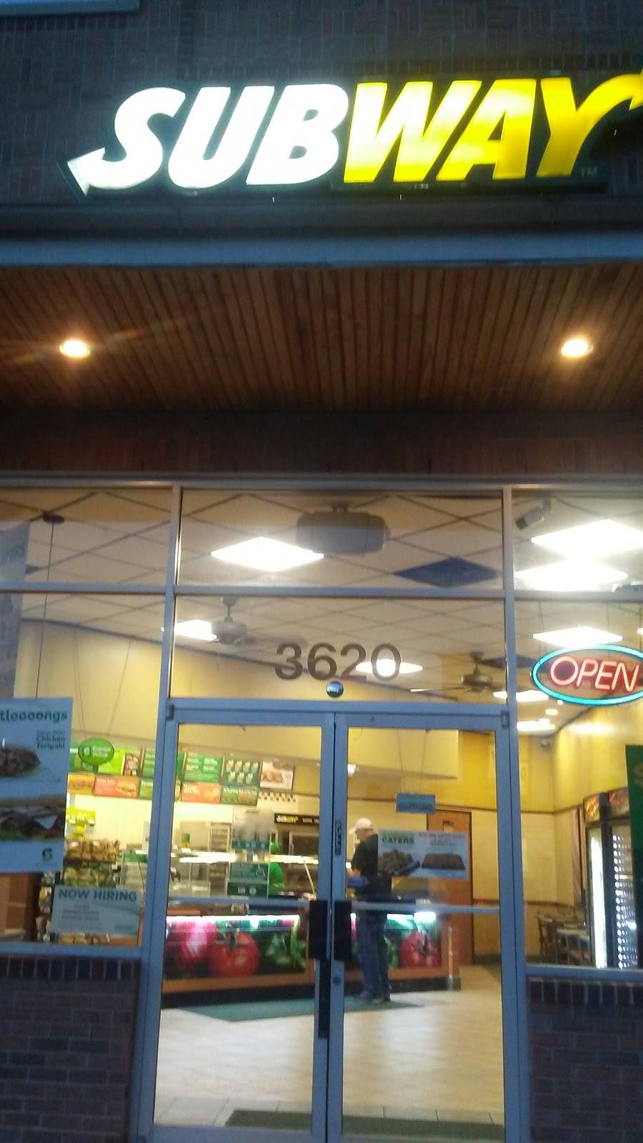 Subway | restaurant | 3620 Katy Fwy, Houston, TX 77007, USA | 2819124285 OR +1 281-912-4285