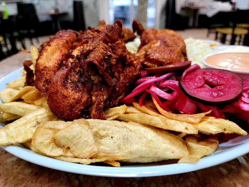 El Rinconcito Catracho | restaurant | 5701 E Mt Houston Rd, Houston, TX 77093, USA | 8325121836 OR +1 832-512-1836