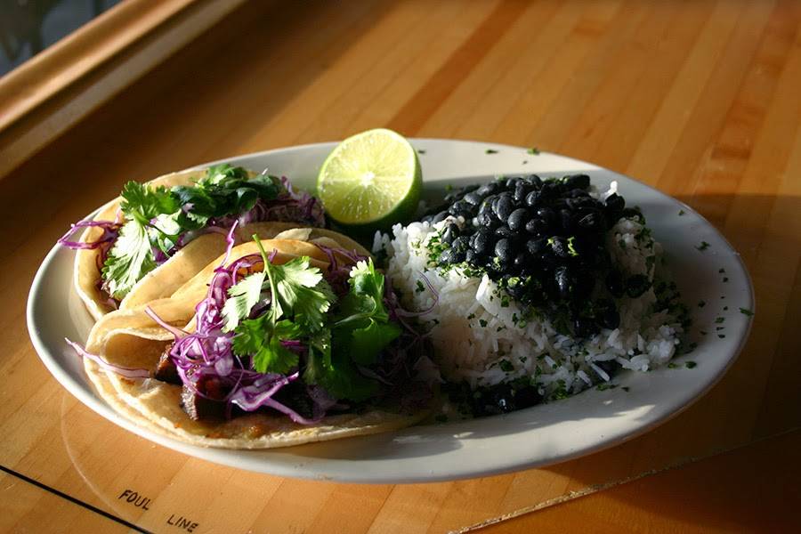 Shepherd Park Draught House | restaurant | 3402 N Shepherd Dr, Houston, TX 77018, USA | 8327671380 OR +1 832-767-1380