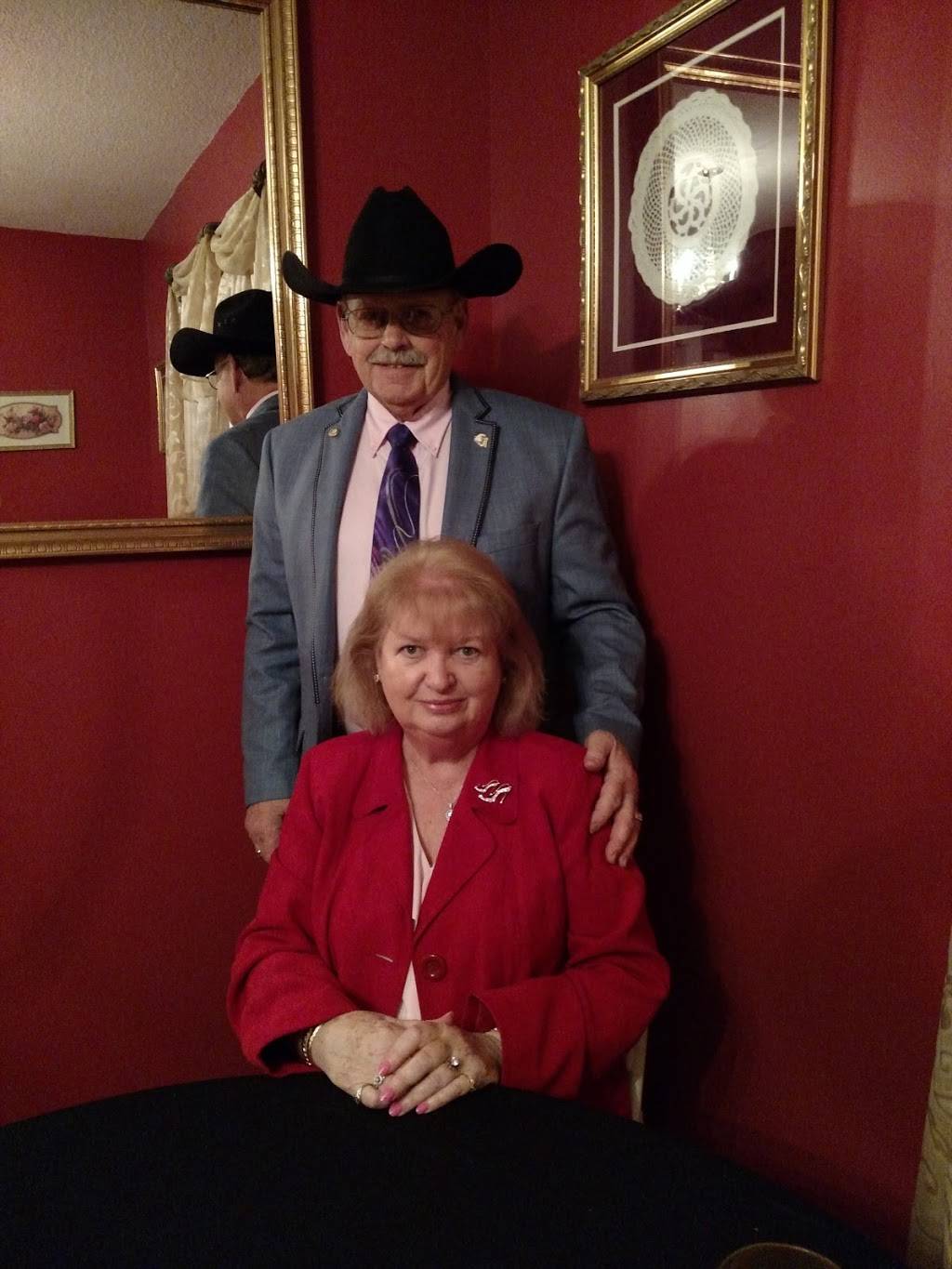 Patch Manor | restaurant | 201 S Ramsey St, Manchester, TN 37355, USA | 9317284430 OR +1 931-728-4430