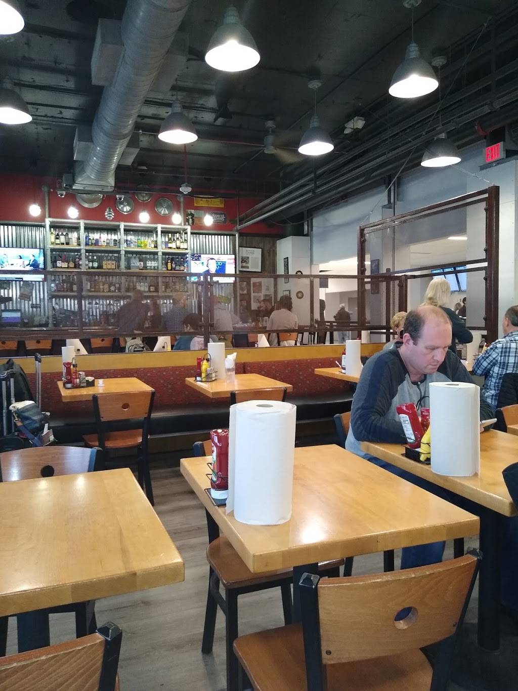 Bad Daddy’s | restaurant | 5501 Josh Birmingham Pkwy, Charlotte, NC 28208, USA | 7043594467 OR +1 704-359-4467