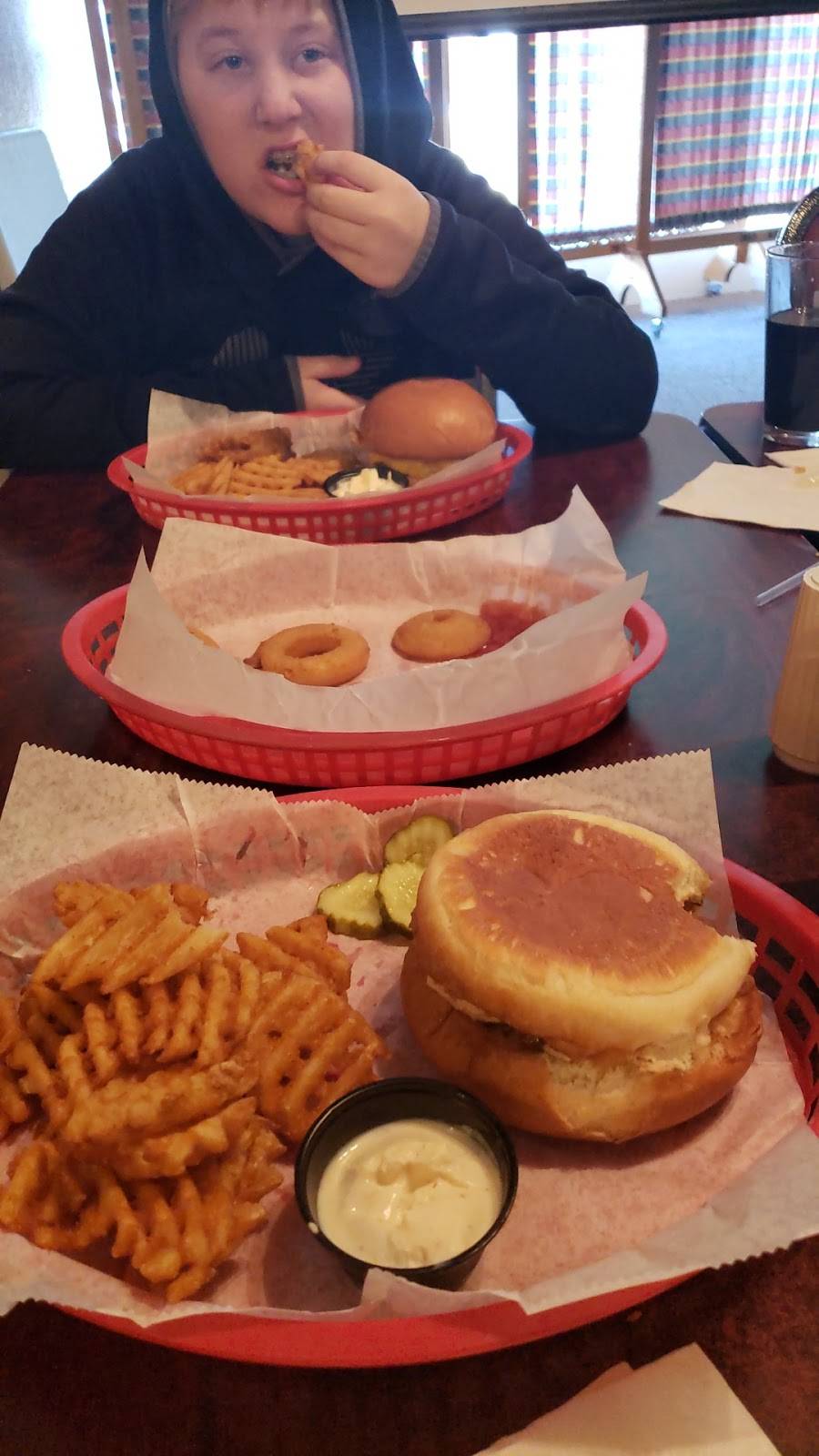 JBs Tavern | restaurant | 112 Main St, Wanamingo, MN 55983, USA | 5078242100 OR +1 507-824-2100