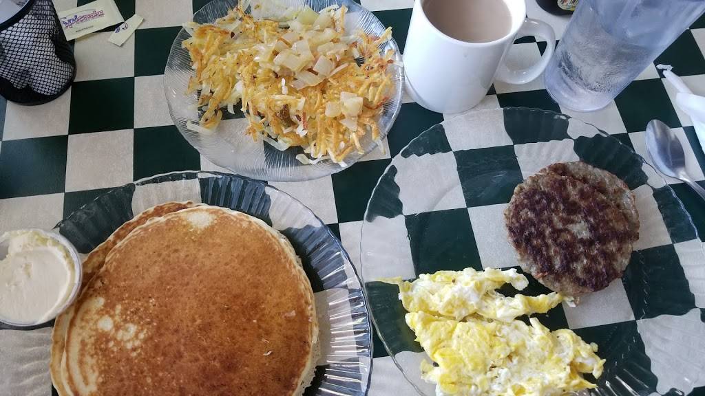 Chamberlains Good Thymes | cafe | 1413 Garden St, Titusville, FL 32796, USA | 3213857537 OR +1 321-385-7537