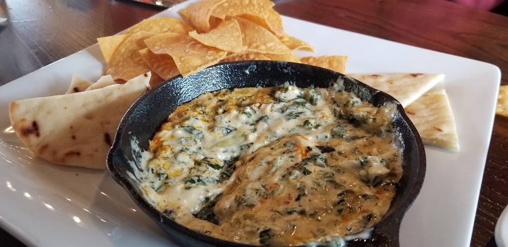 Live! Arena | restaurant | 1650 E Randol Mill Rd STE 160, Arlington, TX 76011, USA | 8177691550 OR +1 817-769-1550