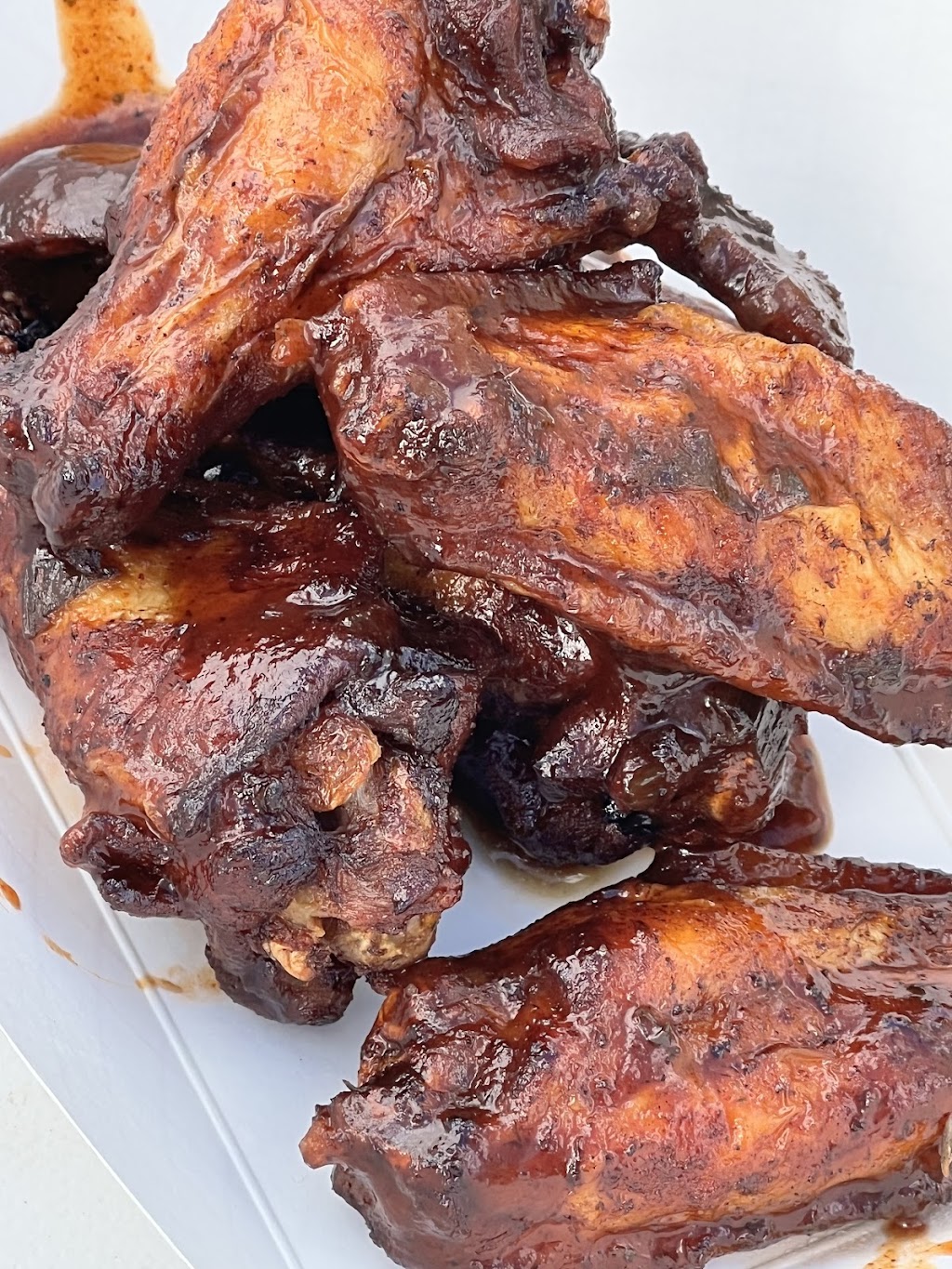 Doggybag Wings | restaurant | 2111 Holly Hall St, Houston, TX 77054, USA | 8325968569 OR +1 832-596-8569