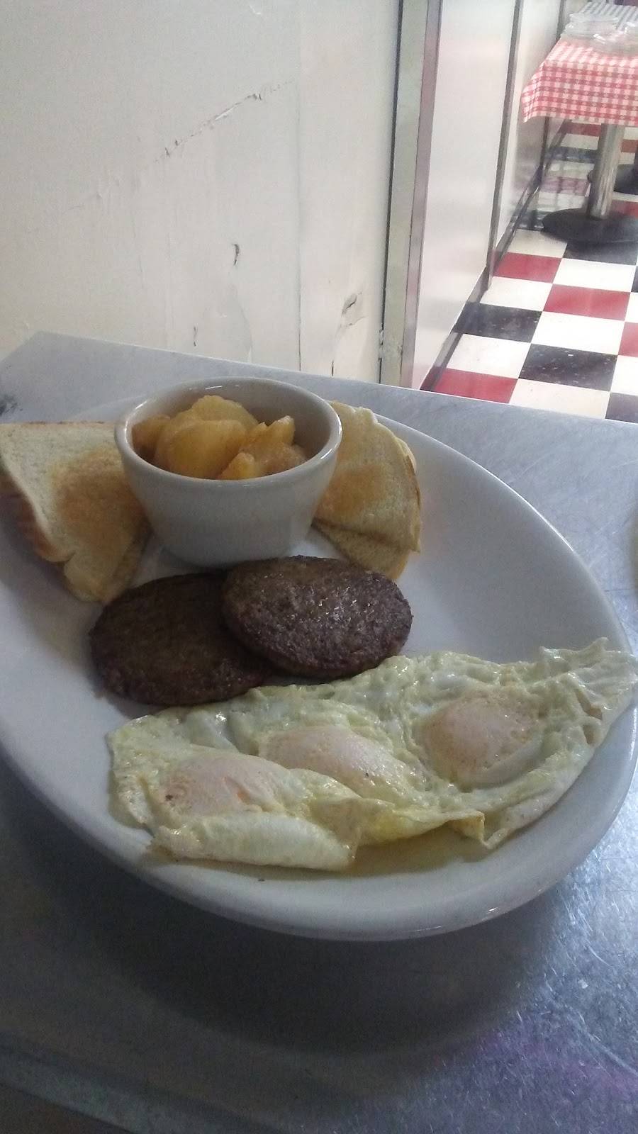 Pats Kountry Diner | restaurant | 1764 Main St, Lebanon, VA 24266, USA | 2768893232 OR +1 276-889-3232