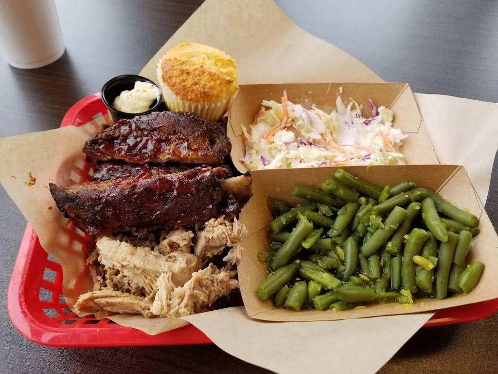 Deets BBQ | restaurant | 10012-10132 Fremont Pike, Perrysburg, OH 43551, USA | 4198932335 OR +1 419-893-2335