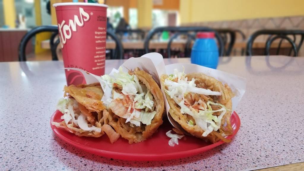 Tacos y Tortas El Patito Revolucion | restaurant | Av Revolución 520, Pro-hogar, 21410 Tecate, B.C., Mexico | 016656540721 OR +52 665 654 0721
