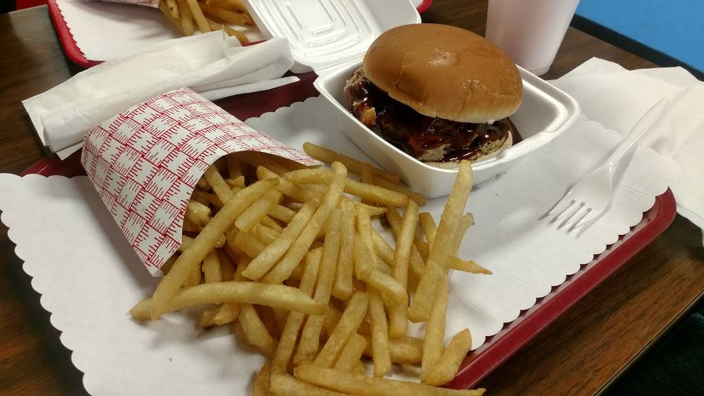 Naughty Dog West Side | restaurant | 3860 W 3rd St, Bloomington, IN 47404, USA | 8123306888 OR +1 812-330-6888