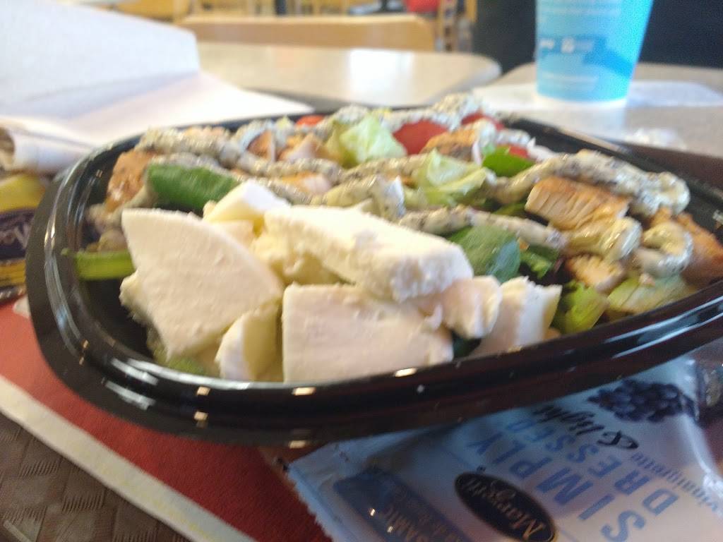 Wendys | restaurant | 2310 S 43rd St, Milwaukee, WI 53219, USA | 4143840076 OR +1 414-384-0076