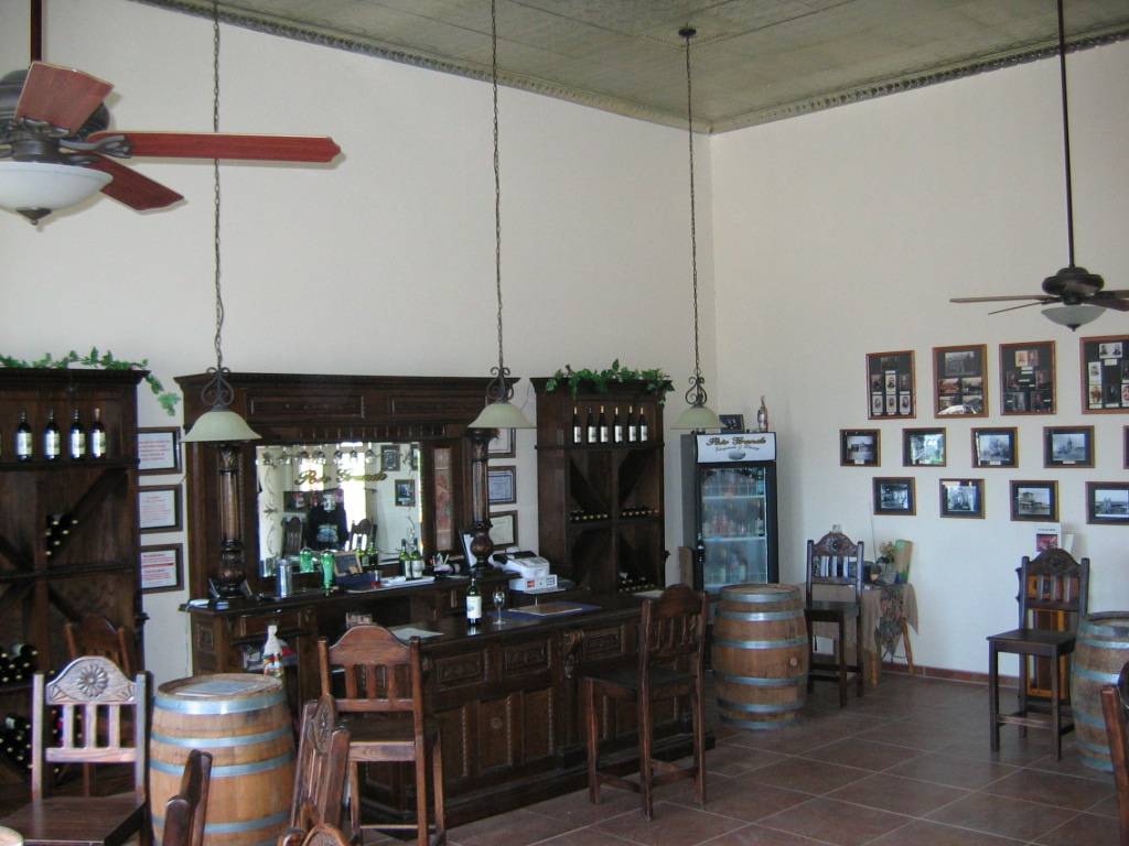 Rio Grande Vineyard & Winery | restaurant | 5321 Avenida de Mesilla, Las Cruces, NM 88005, USA | 5755243985 OR +1 575-524-3985