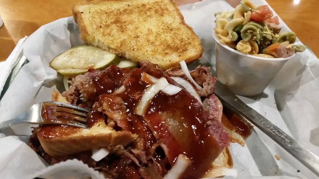 The Main Event | restaurant | 3819 State St, Bettendorf, IA 52722, USA | 5633553938 OR +1 563-355-3938