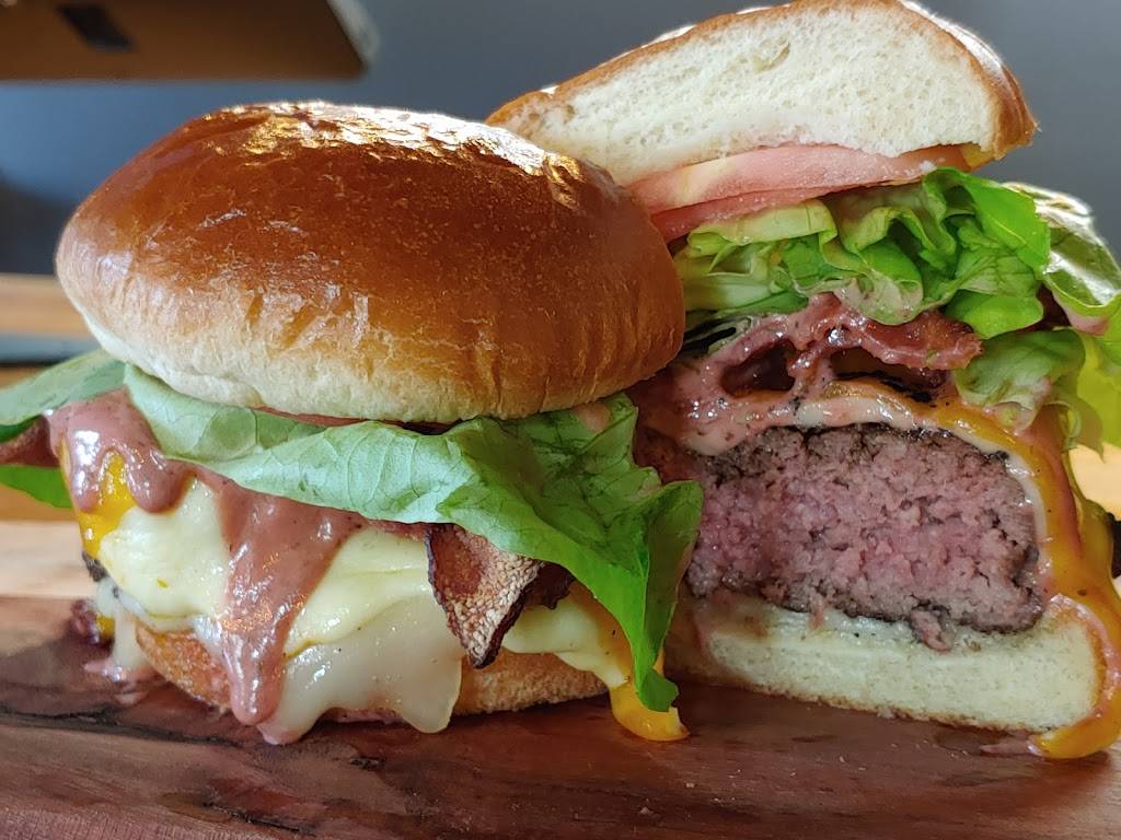 The Poboy House | restaurant | 170 6th St, Port Allen, LA 70767, USA | 2253439305 OR +1 225-343-9305