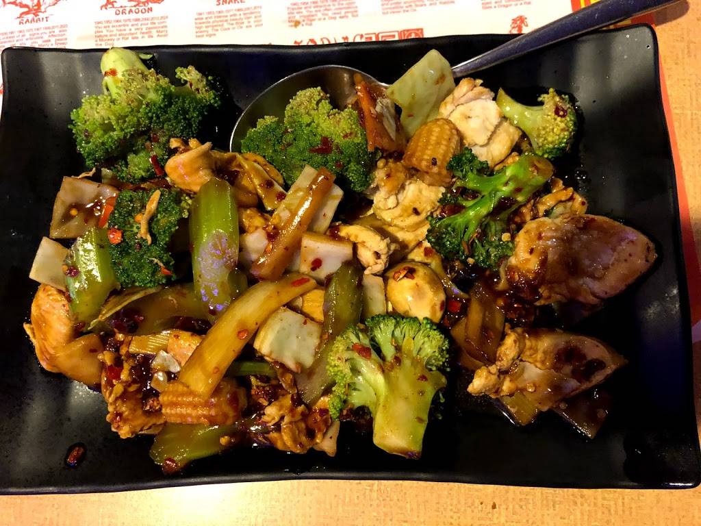 Calis Vietnamese Restaurant | restaurant | 648 Broadway St NE, Minneapolis, MN 55413, USA | 6126234704 OR +1 612-623-4704