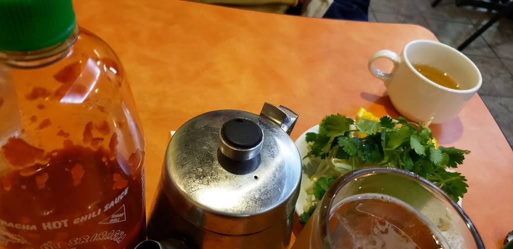 Pho Saigon | restaurant | 236 Hartnell Ave, Redding, CA 96002, USA | 5302239888 OR +1 530-223-9888