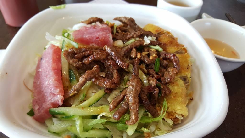 Xe Lua Restaurant | restaurant | 10060 Bayview Ave, Richmond Hill, ON L4C 2K9, Canada | 9057808688 OR +1 905-780-8688