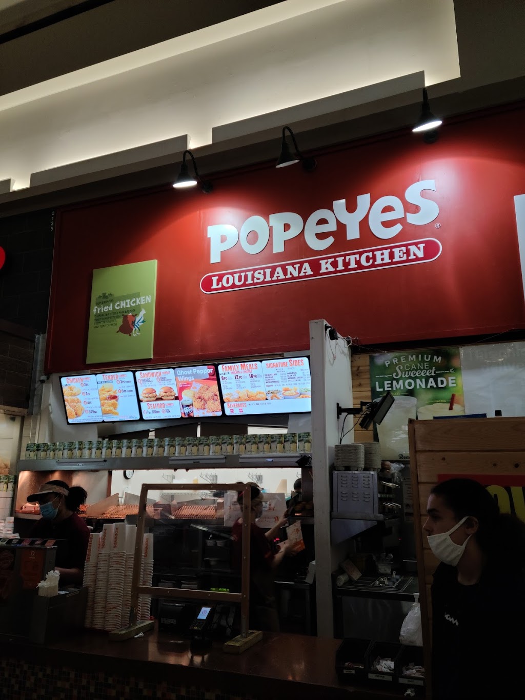 Popeyes Louisiana Kitchen | restaurant | Place Mall, 37 Providence Pl, Providence, RI 02903, USA | 4012705193 OR +1 401-270-5193