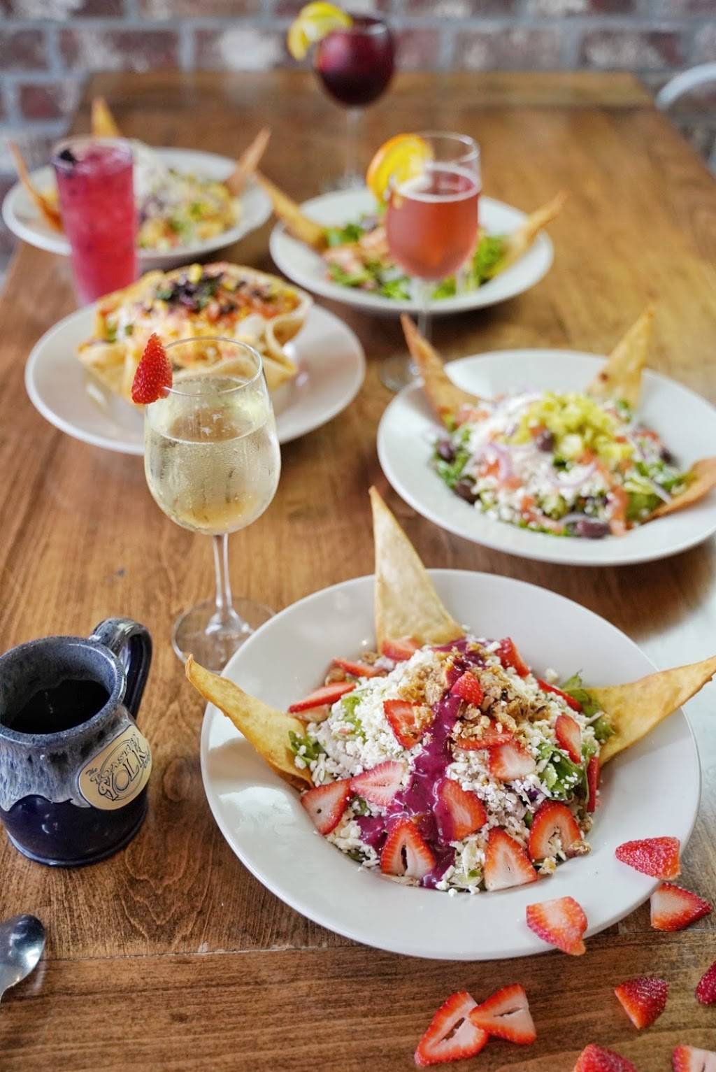 The Toasted Yolk Cafe | restaurant | 2129 W Davis St, Conroe, TX 77304, USA | 9368283944 OR +1 936-828-3944