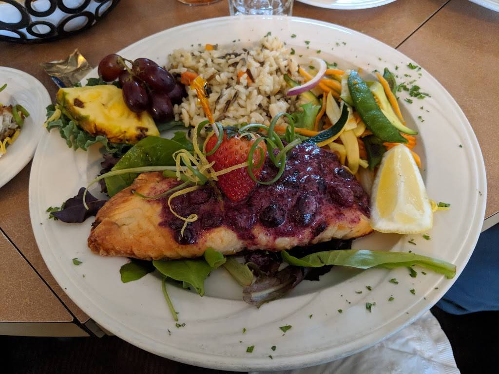 Shoreline Restaurant | restaurant | 12747 WI-42, Ellison Bay, WI 54210, USA | 9208542950 OR +1 920-854-2950