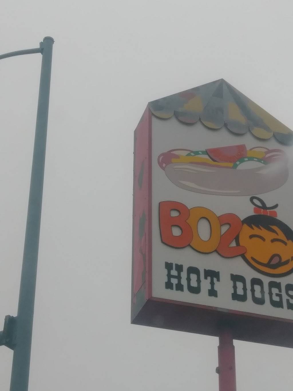 Boz Hot Dogs | restaurant | 596 S Schuyler Ave, Kankakee, IL 60901, USA | 8159330815 OR +1 815-933-0815