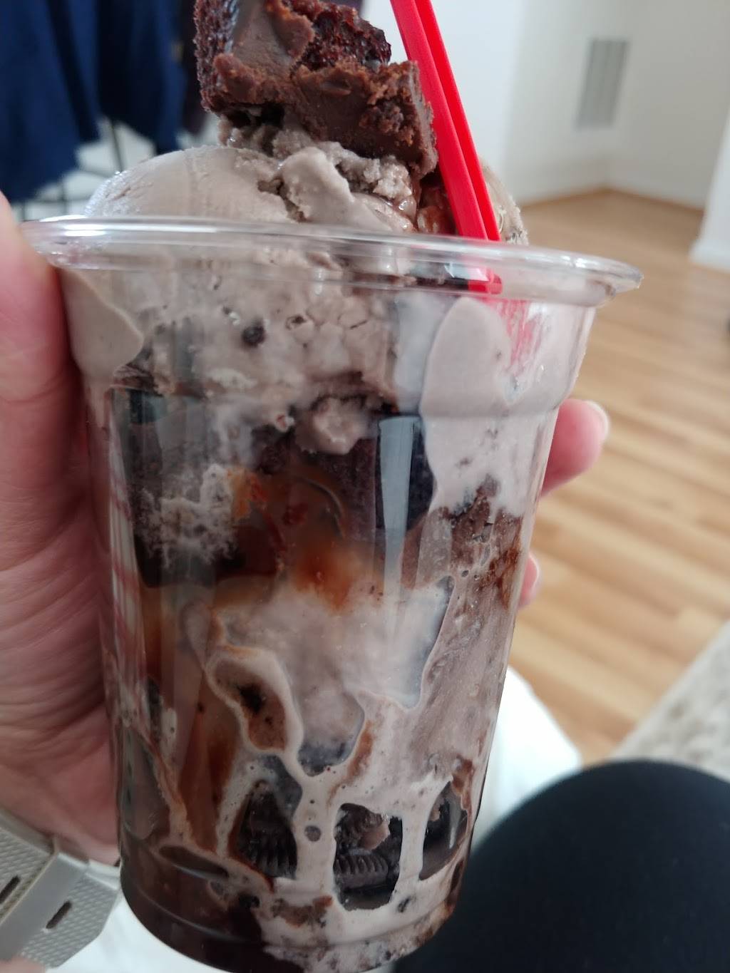 5T Ice | restaurant | 24555 Dulles Landing Dr, Dulles, VA 20166, USA | 7035428336 OR +1 703-542-8336