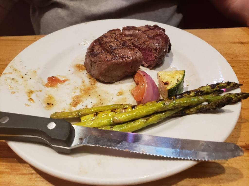 Logans Roadhouse | restaurant | 4225 N Main St, Mishawaka, IN 46545, USA | 5742739534 OR +1 574-273-9534