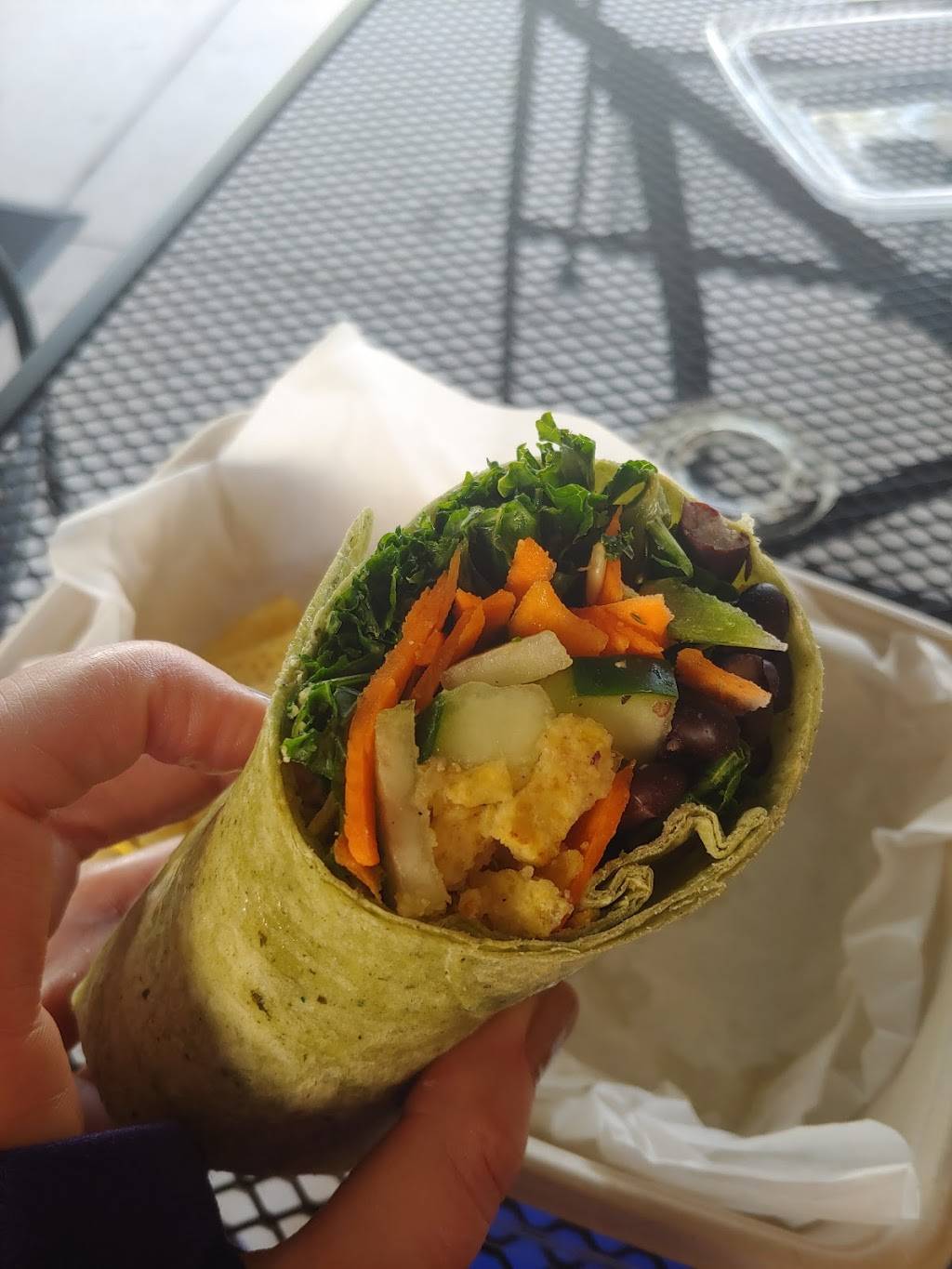 Roots Raw Juice Bar | cafe | 134 N 4th St Suite #1220, Lake Mary, FL 32746, USA | 4074895629 OR +1 407-489-5629