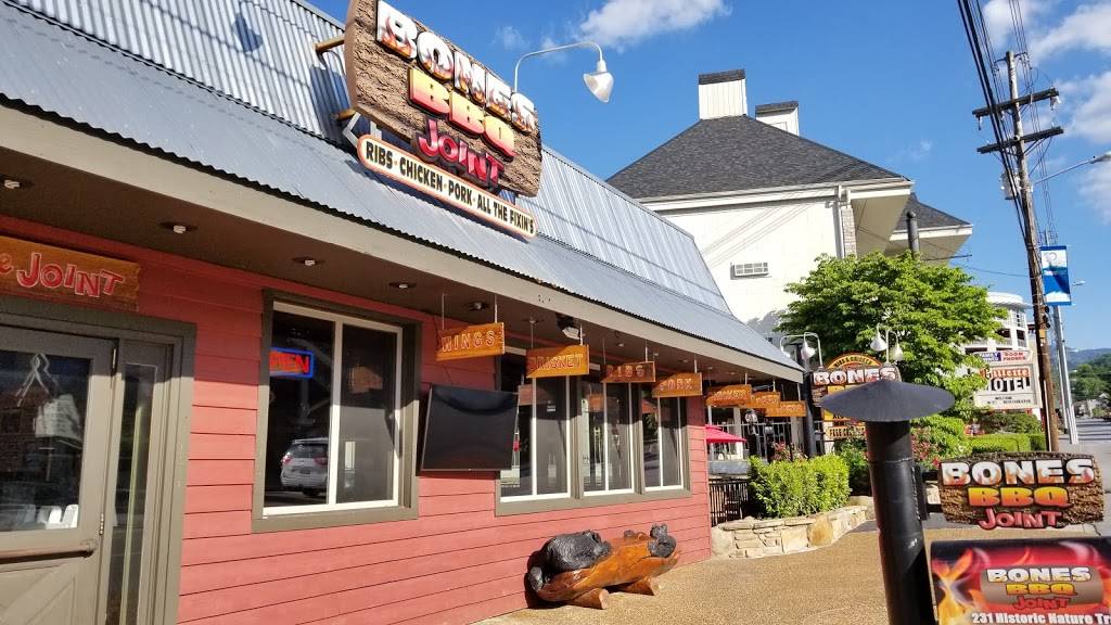 Bones BBQ Joint | restaurant | 231 Historic Nature Trail, Gatlinburg, TN 37738, USA | 8653251350 OR +1 865-325-1350
