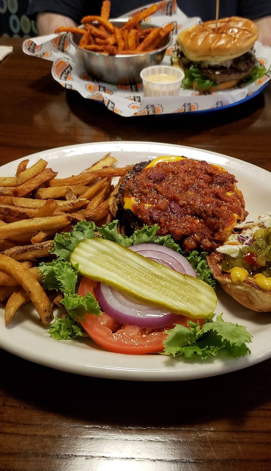 Bad Daddys Burger Bar | restaurant | 10800 Alpharetta Hwy #502, Roswell, GA 30076, USA | 6788783192 OR +1 678-878-3192