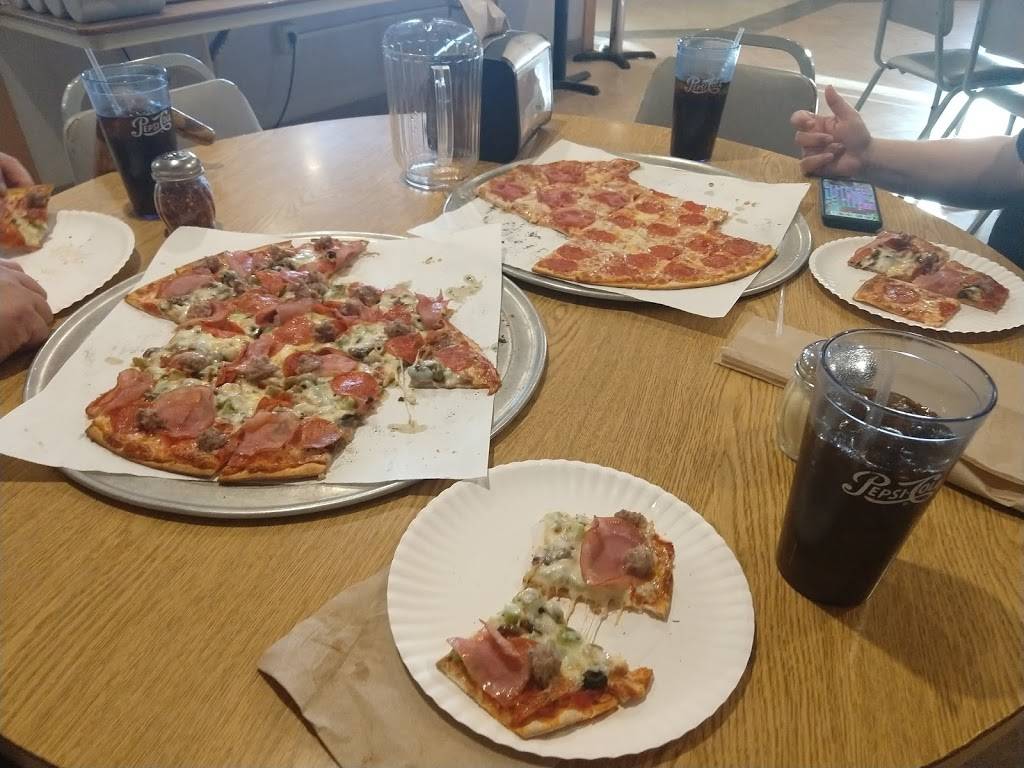 Jakes Pizza & Sandwich Shop | meal delivery | 408 1st Ave S, St James, MN 56081, USA | 5073755939 OR +1 507-375-5939