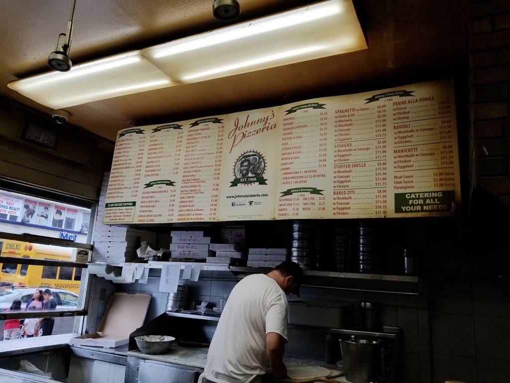 Johnnys Pizzeria | meal delivery | 5806 5th Ave, Brooklyn, NY 11220, USA | 7184929735 OR +1 718-492-9735