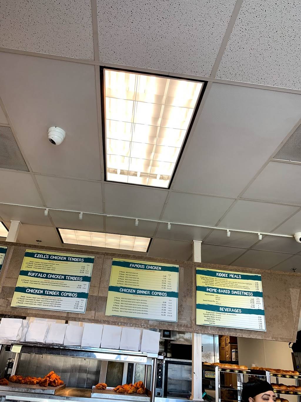 Ezells Famous Chicken | restaurant | 4436 Rainier Ave S, Seattle, WA 98118, USA | 2066863772 OR +1 206-686-3772