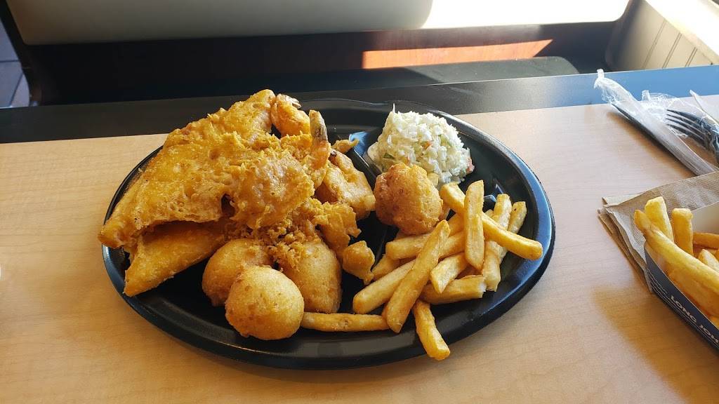 Long John Silvers | restaurant | 4831 S Staples St Drive, Corpus Christi, TX 78411, USA | 3617923537 OR +1 361-792-3537