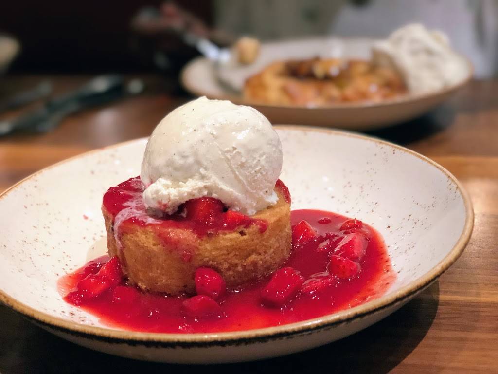 Lazy Dog Restaurant & Bar | restaurant | 240 S State College Blvd, Brea, CA 92821, USA | 7145299300 OR +1 714-529-9300