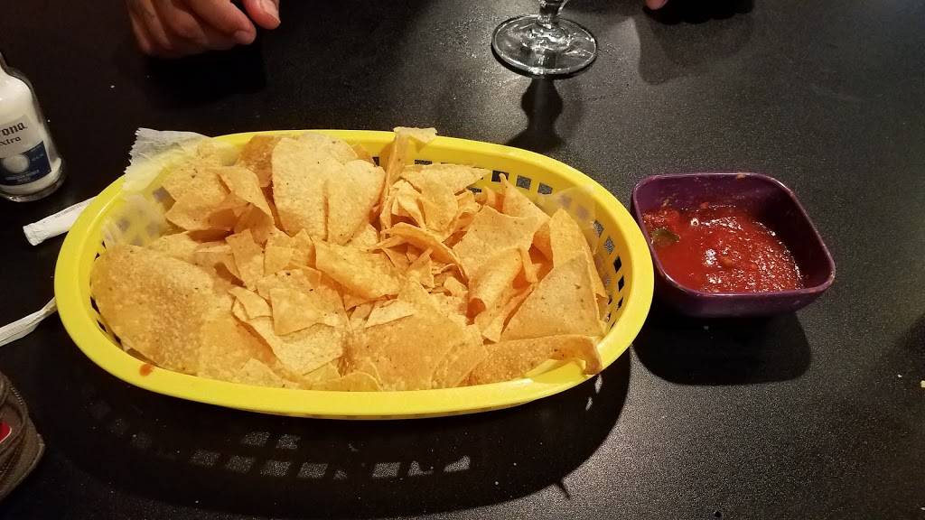 Gonzales Mexican Bar and Grill | restaurant | 1920 W Cameron Ave, Rockdale, TX 76567, USA | 5124462150 OR +1 512-446-2150