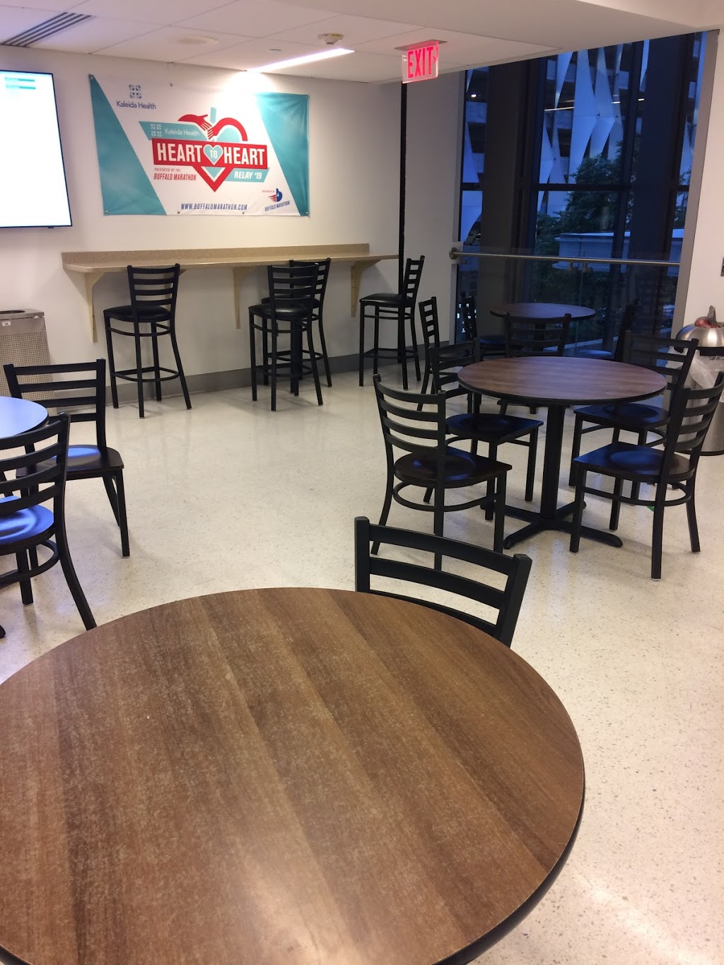 Tim Hortons | restaurant | 818 Ellicott St, Buffalo, NY 14203, USA | 7163232636 OR +1 716-323-2636