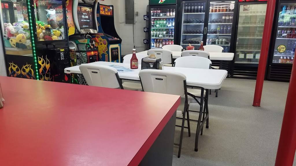 Dixons Grocery & Grill | restaurant | 6467 S Nc 41 Hwy, Wallace, NC 28466, USA | 9102855355 OR +1 910-285-5355