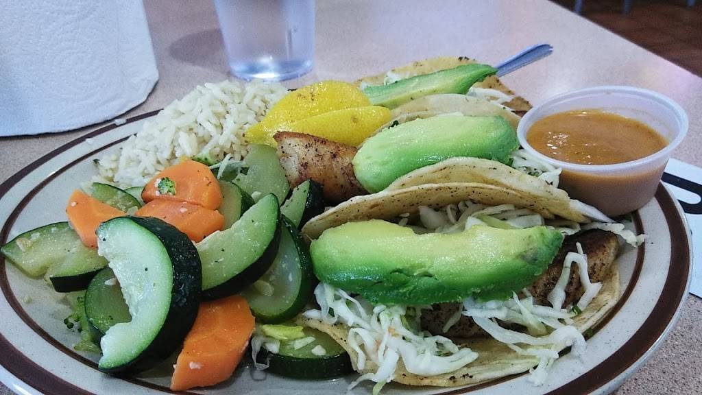 Fish N Tails Oyster Bar | restaurant | 1320 N Central Expy, Plano, TX 75074, USA | 9724220007 OR +1 972-422-0007