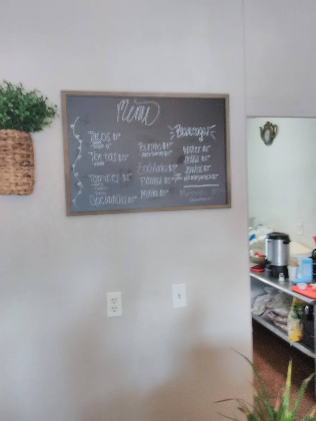 La Promesa | restaurant | 772 E Visalia Rd, Farmersville, CA 93223, USA | 5595948148 OR +1 559-594-8148