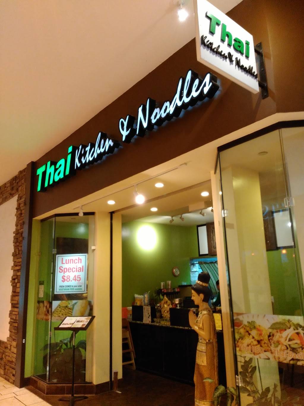 Thai Kitchen and Noodles | restaurant | 2461 Stoneridge Mall, Pleasanton, CA 94588, USA | 9258478888 OR +1 925-847-8888