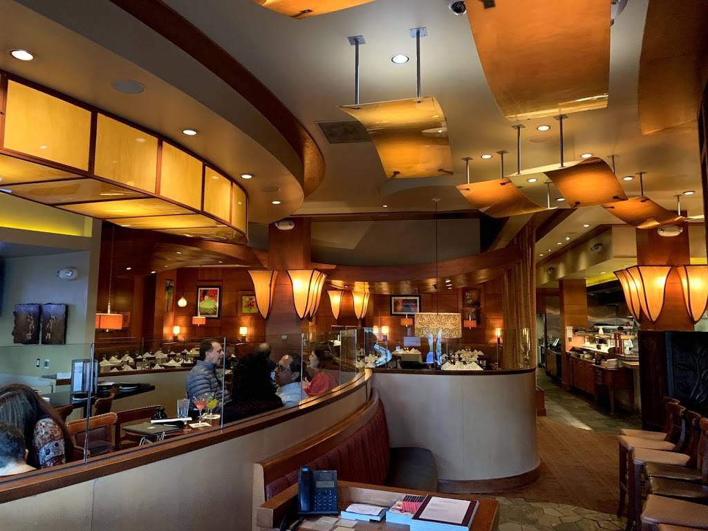 Roys Restaurant | restaurant | 6363 Topanga Canyon Blvd, Woodland Hills, CA 91367, USA | 8188884801 OR +1 818-888-4801