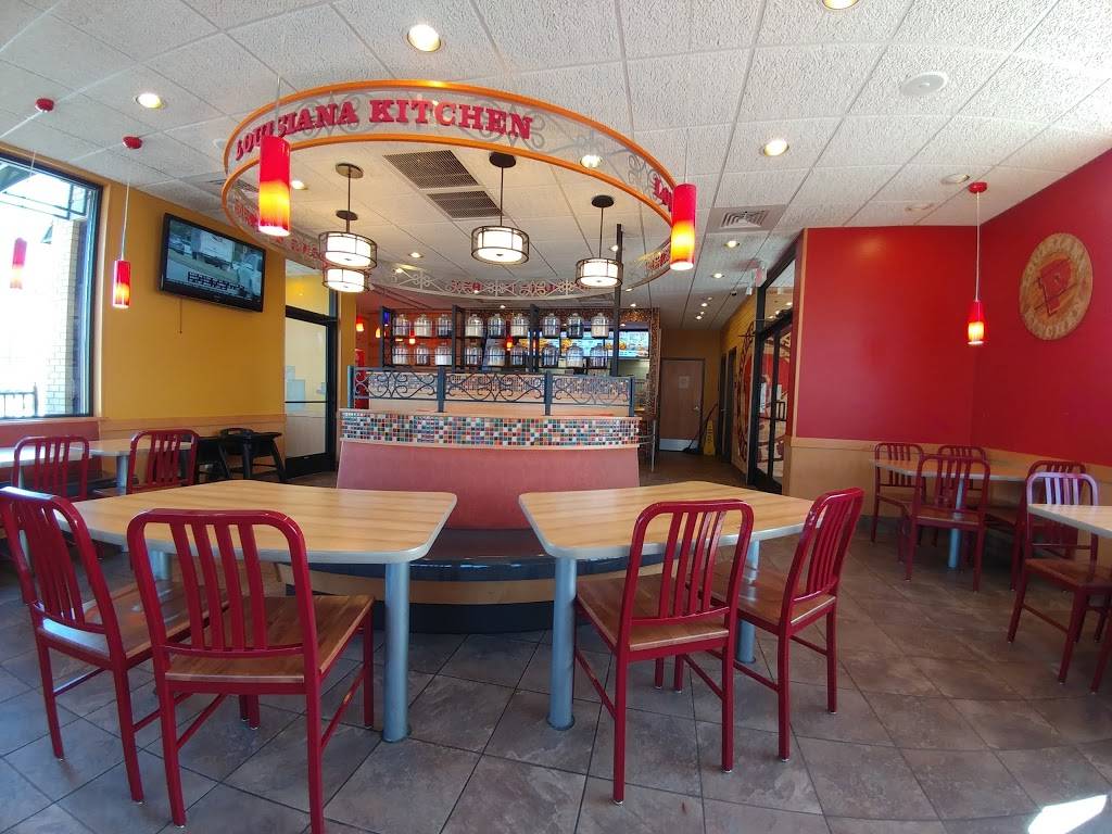 Popeyes Louisiana Kitchen | restaurant | 2150 Alpine Ave NW, Walker, MI 49544, USA | 6163332792 OR +1 616-333-2792