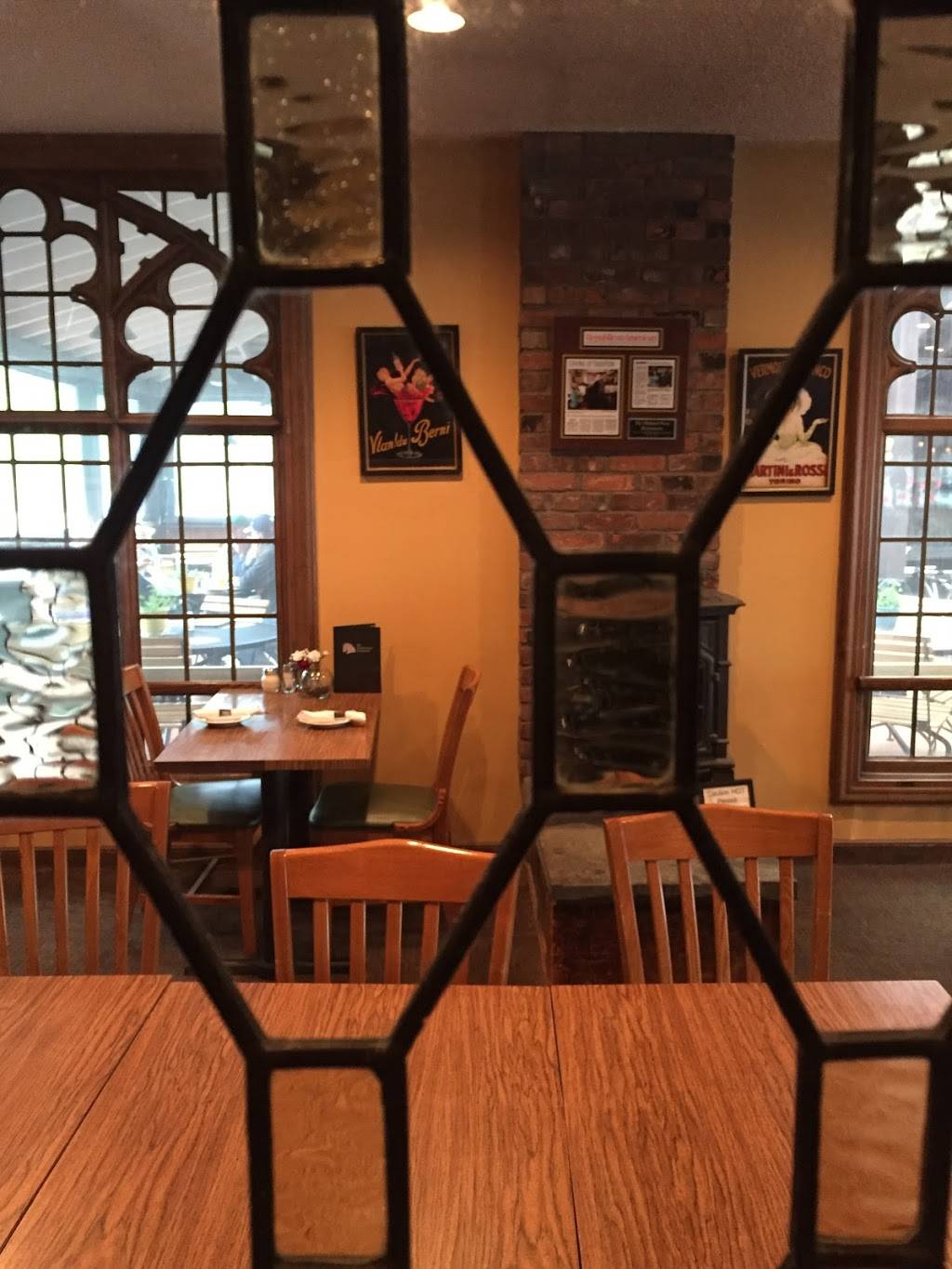 Painted Pony Restaurant | restaurant | 74 Main St S, Bethlehem, CT 06751, USA | 2032665771 OR +1 203-266-5771