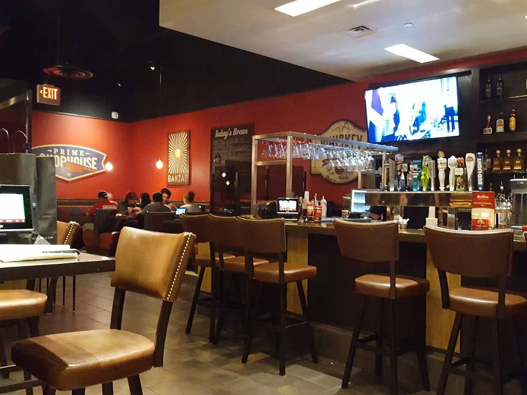 Red Robin Gourmet Burgers and Brews | restaurant | 248 Great Mall Dr, Milpitas, CA 95035, USA | 4084935063 OR +1 408-493-5063