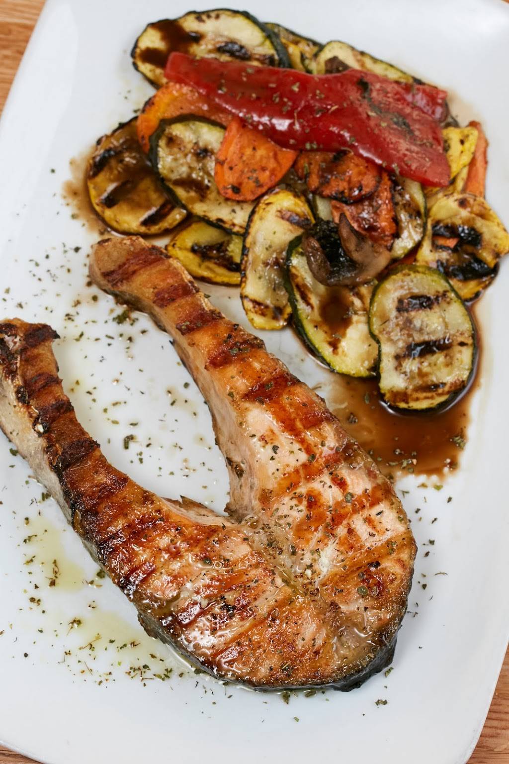 Chirping Chicken | restaurant | 219 W 145th St, New York, NY 10039, USA | 7184408700 OR +1 718-440-8700