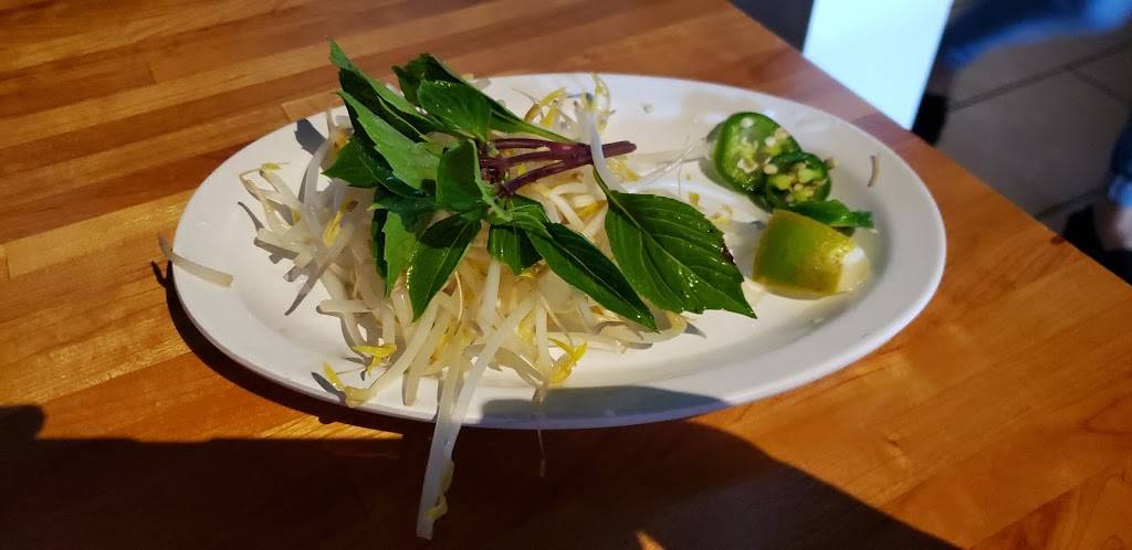 Pho One-O | night club | 2651 Annapolis Rd B, Hanover, MD 21076, USA | 4105510401 OR +1 410-551-0401