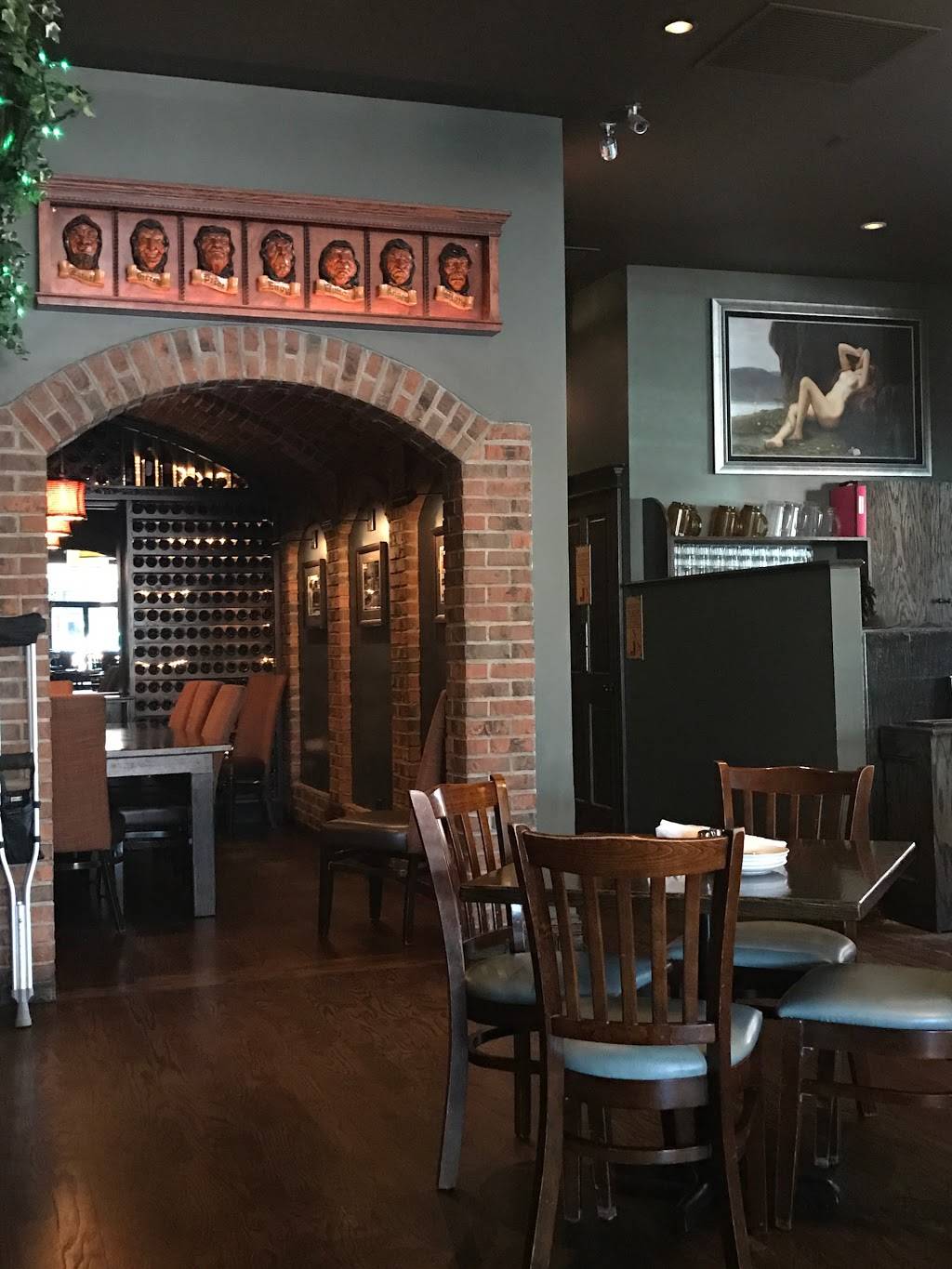 Lady Gregorys Irish Bar & Restaurant | restaurant | 5260 N Clark St, Chicago, IL 60640, USA | 7732715050 OR +1 773-271-5050