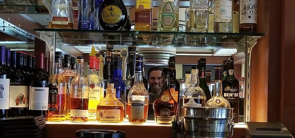 McCormick & Schmicks Seafood & Steaks | restaurant | 2667 Sidney St, Pittsburgh, PA 15203, USA | 4124323260 OR +1 412-432-3260